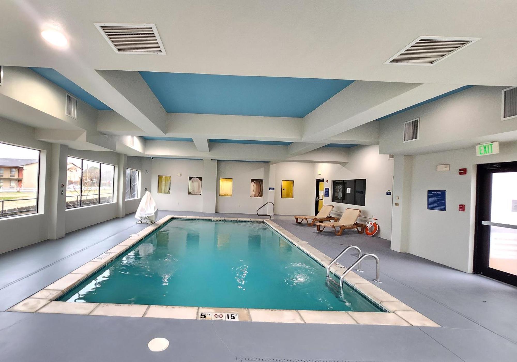 Days Inn & Suites By Wyndham Russellville Exteriér fotografie